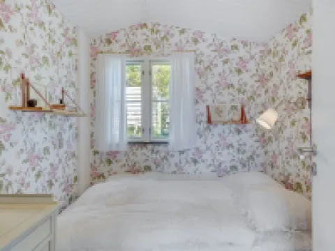 "Daike" - 25m from the Sea