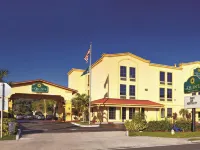 La Quinta Inn & Suites by Wyndham St. Petersburg Northeast