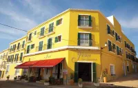 Hotel Jeni & Restaurant Hotels in Fornells