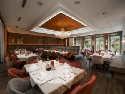 Kohlerhof - 4 Star Wellness & Active Hotel Hotels in Fügen