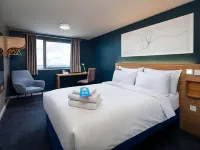 Travelodge Llandudno - 駐車場