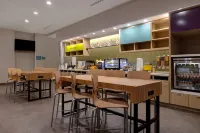 Home2 Suites by Hilton Galveston - 朝食