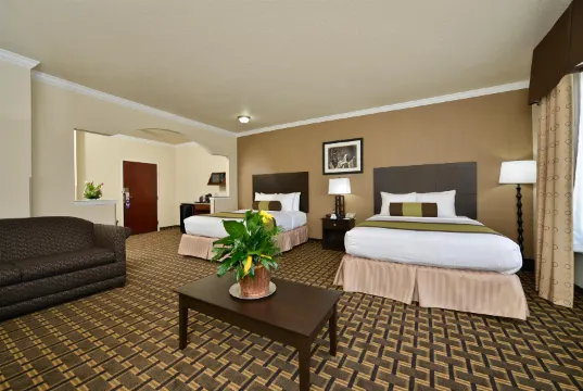 Best Western Plus Cutting Horse Inn  Suites