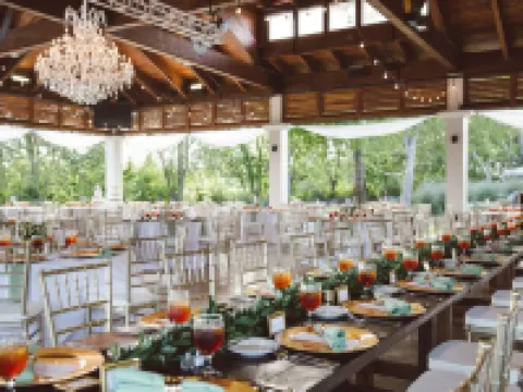 ฮาร์เบอร์ไซด์ แอท ชาร์ลสตัน ฮาร์เบอร์ รีสอร์ท แอนด์ มารีนา โรงแรมในชาร์ลสตัน