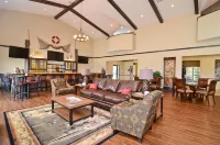 Best Western Plus Emory at Lake Fork Inn  Suites Hotel a Alba