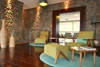 Hotel Aca El Calafate - พร้อมWifi