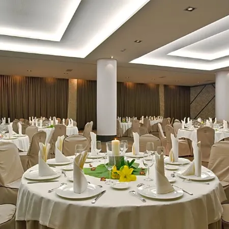 URH Hotel Spa Zen Balagares