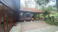 The Lodge Maribaya Hotels in der Nähe von Pos Lantas Inti Metal