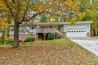 Forest Run - 4 Bedrooms with Hot Tub Hôtels à proximité de l'Aéroport Regional
