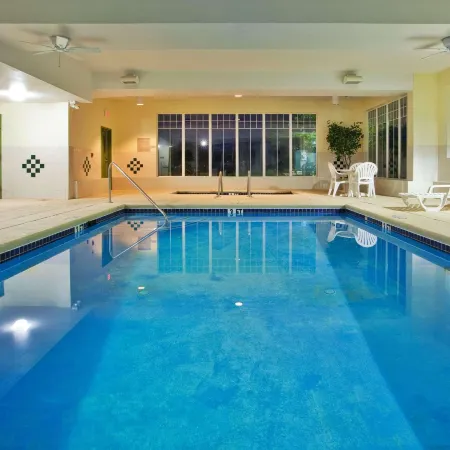 Country Inn & Suites by Radisson, Hiram, GA