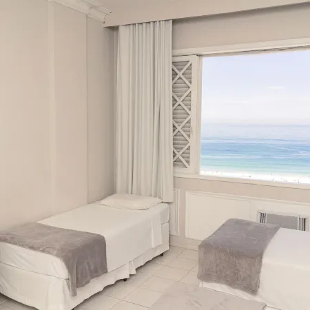 CLH Suites Domingos Ferreira Отели рядом с достопримечательностью «Копакабана»