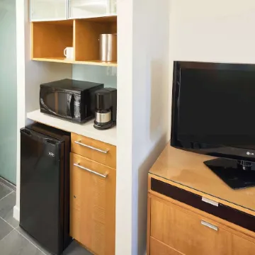 Ala Moana Honolulu by Mantra