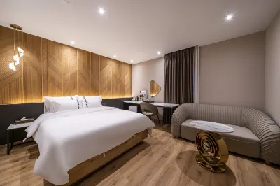Chungju Hotel Fall Hotels near Muhak Market