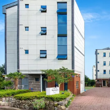 Jeju Inhouse Pension Отели рядом с достопримечательностью «Парк развлечений Seri World»