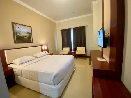 Hotel Tosan Solo Baru Отели в г. Grogol