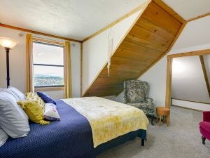 Historic Alpine Cabin with Scenic Mount Sopris View