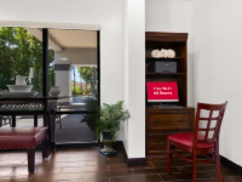 紅頂飯店-金斯蘭 金斯蘭住宿飯店