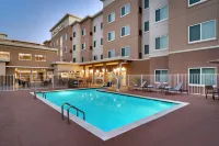 Residence Inn Brunswick - Pools