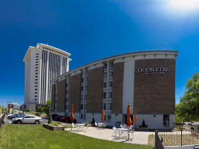 DoubleTree by Hilton Montgomery Downtown Hotels in der Nähe von The National Memorial for Peace and Justice