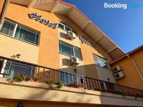弗洛拉酒店