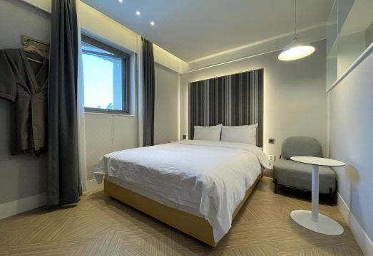 폴럭스 호텔 객실