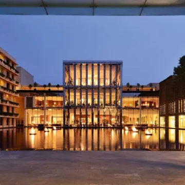 The Oberoi, Gurgaon Отели рядом с достопримечательностью «Бизнес-центр DLF CyberHub»