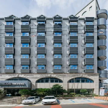 Sunland Hotel Отели рядом с достопримечательностью «Музей компьютеров Nexon»