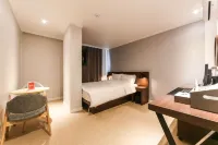 Geojedo Jangseungpo Hotel Carara