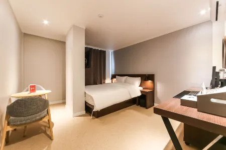 Geojedo Jangseungpo Hotel Carara