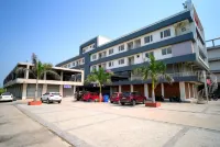 The Sky Imperial Unity Inn - 2-Star