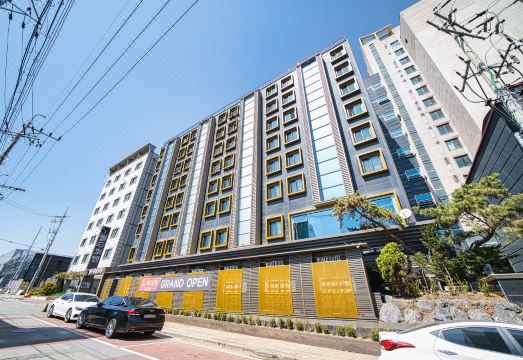 화성(향남) 월드 관광호텔