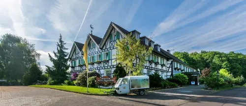 Lohmann's Romantik Hotel Gravenberg Hotels in Лангенфельд