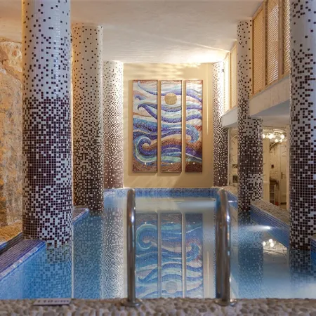 Peninsula Gardens Hotel