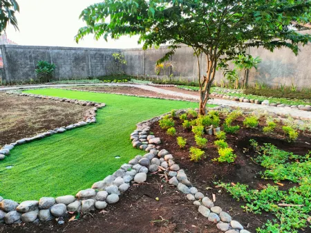 Stay Maja Kostel Отели рядом с достопримечательностью «Централна джамия на Съмаранг»