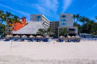 Decameron Isla Coral Guayabitos Ramada All Inclusive Resort - Beach
