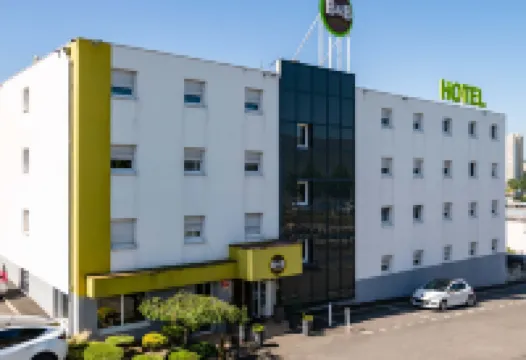 B&B Hotel Saint-Etienne Monthieu Hotels near Castle de Rochetaillee