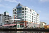 Plaza Sutera Biru Hotel Hotels near Menara Cendera Kenangan