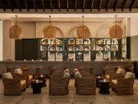 Kimpton GRAND ROATAN RESORT AND SPA by IHG - bar