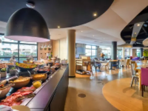 Campanile PRIME - Suresnes - La Défense Hotels in Suresnes