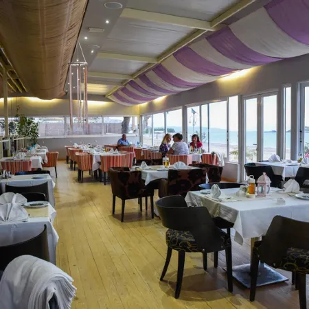 Sacallis Inn Beach Hotel