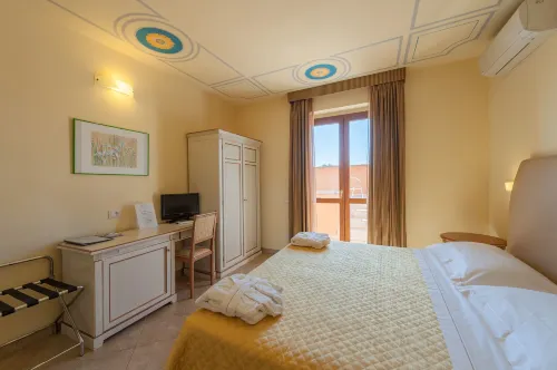 Hotel Saturno Fonte Pura - balcony