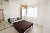 Regent Guest House - parking