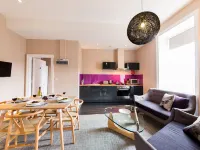 The Spires Serviced Apartments Edinburgh Hotels near Multrees Walk