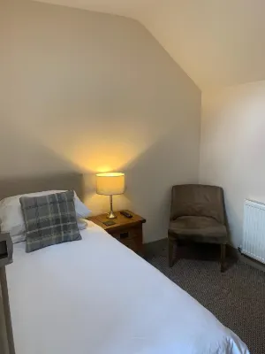 Palmer's Ale House Hotels in Long Sutton
