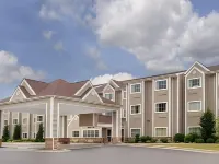 Microtel Inn & Suites by Wyndham Marietta - Family