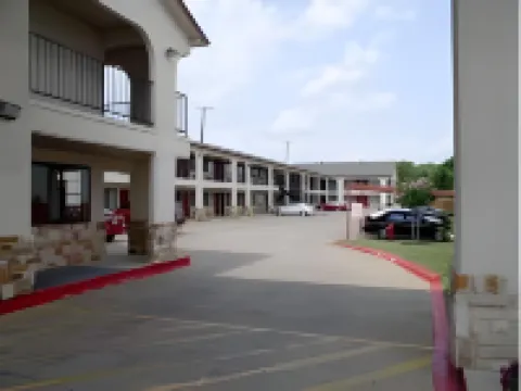 Executive Inn of Arlington, Near at&T Stadium