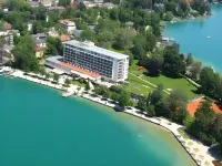파크호텔 푀르트샤흐 Gemeinde Krumpendorf am Worther See 호텔