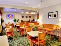 Spark by Hilton Springfield Southwest Hotels in Springfield