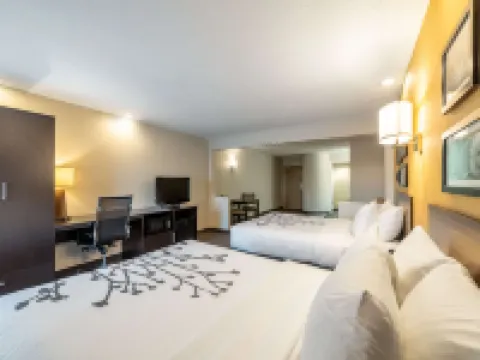 Sleep Inn & Suites Green Bay South Hotels in De Pere