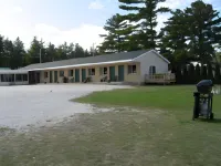 North Winds Motel Hotels in Mackinaw Township